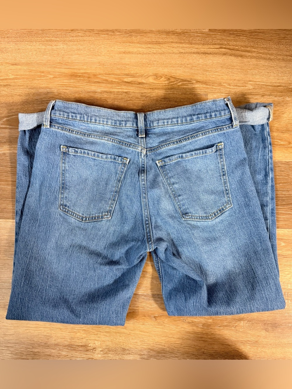Old Navy Boyfriend Jeans, sz 8 - Picture 2 of 4